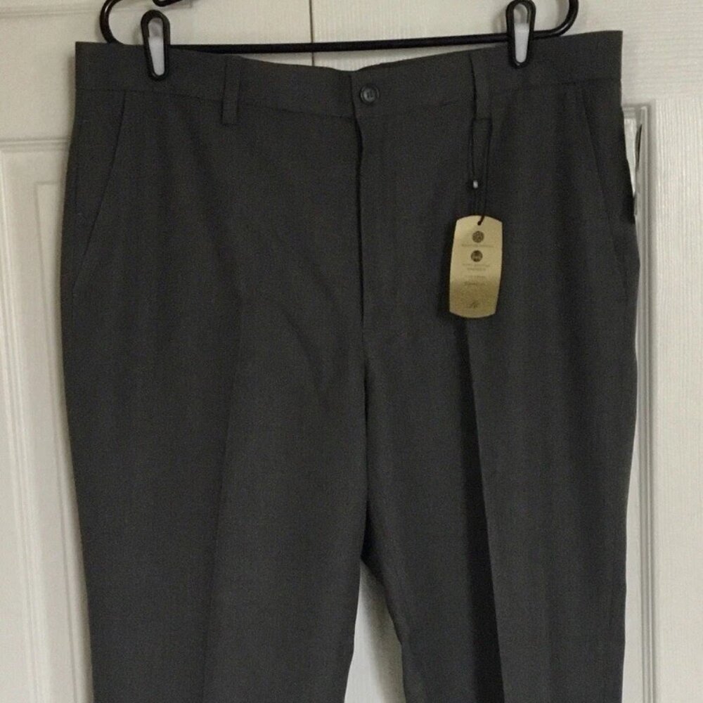 NWT Greg Norman Men Grey Golf Pants Flat Front 36x32